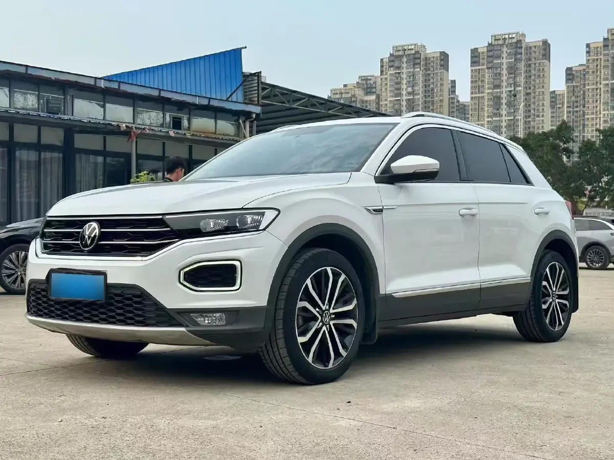 2021 Volkswagen T-Roc 1.4T 150HP L4 7DCT
