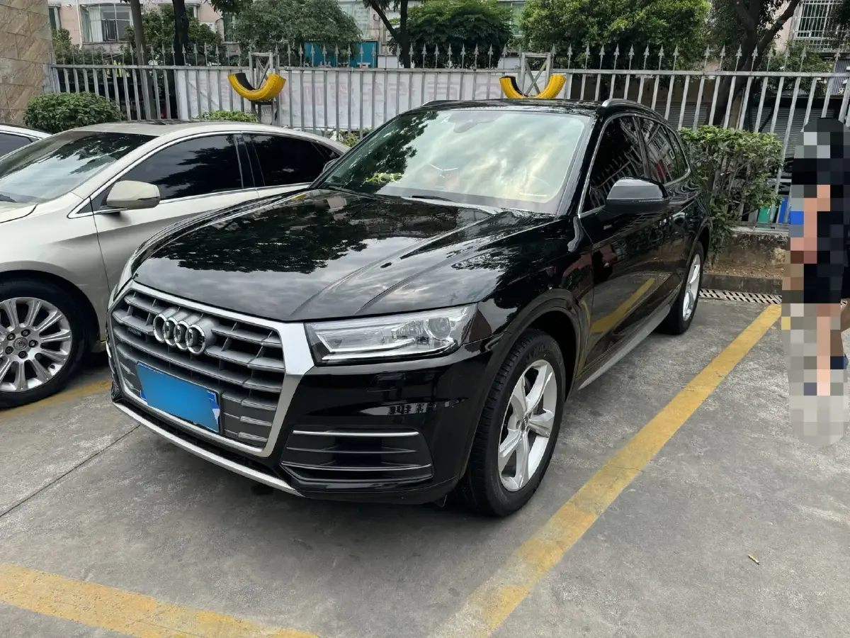 2020 Audi Q5L 2.0T 190HP L4 7DCT