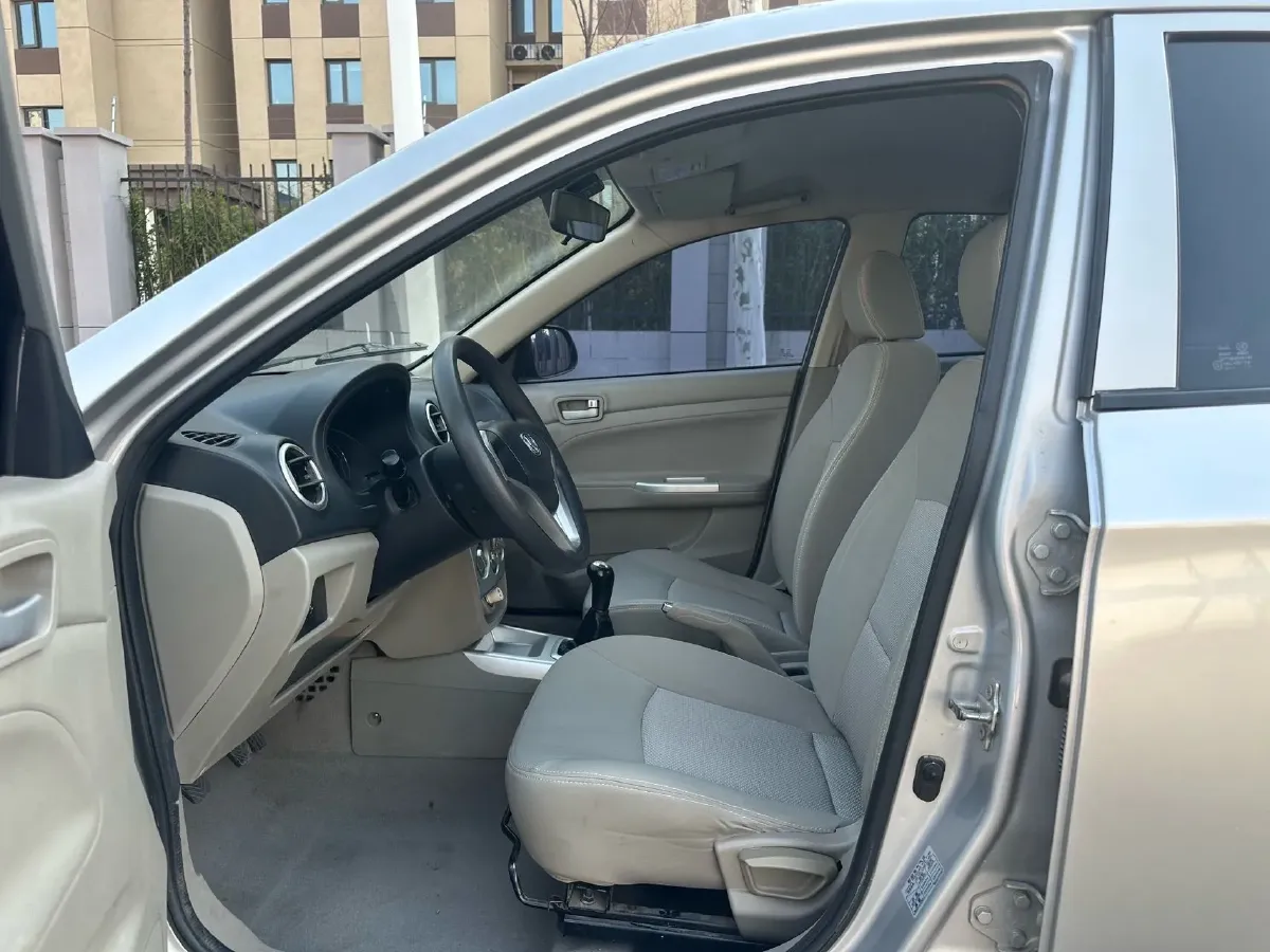 2012 ChangAn Alsvin V3 1.3L 94HP L4 5MT,autocango,china used car exporter,china ev exporter,chinese used car exporter,chinese used ev exporter