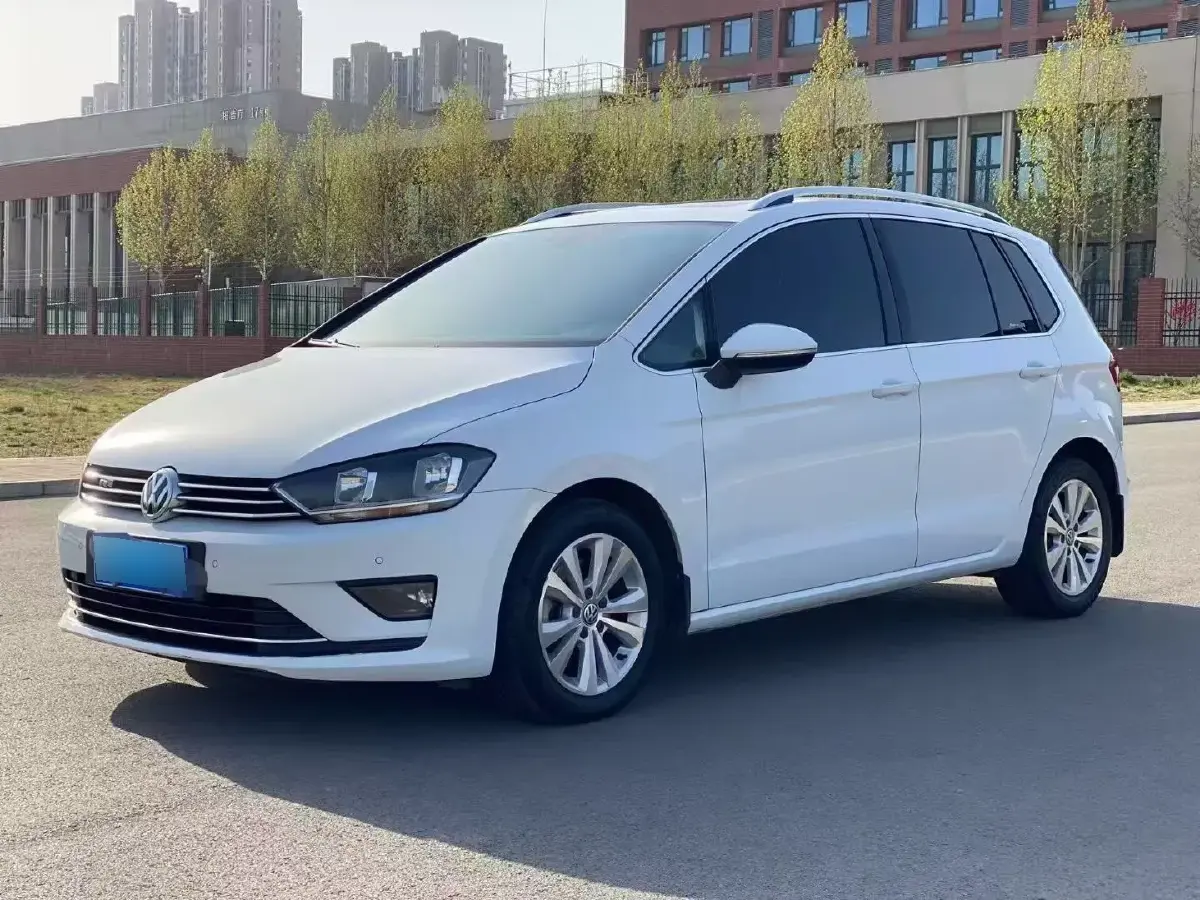 2018 Volkswagen Golf Sportsvan 1.4T 131HP L4 7DCT