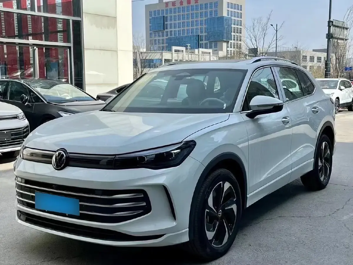 2024 Volkswagen Tiguan L 2.0T 186HP L4 7DCT