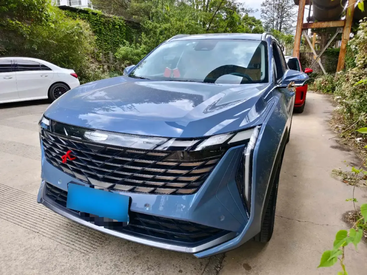 2023 Geely StarRay 2.0T 218HP L4 7DCT