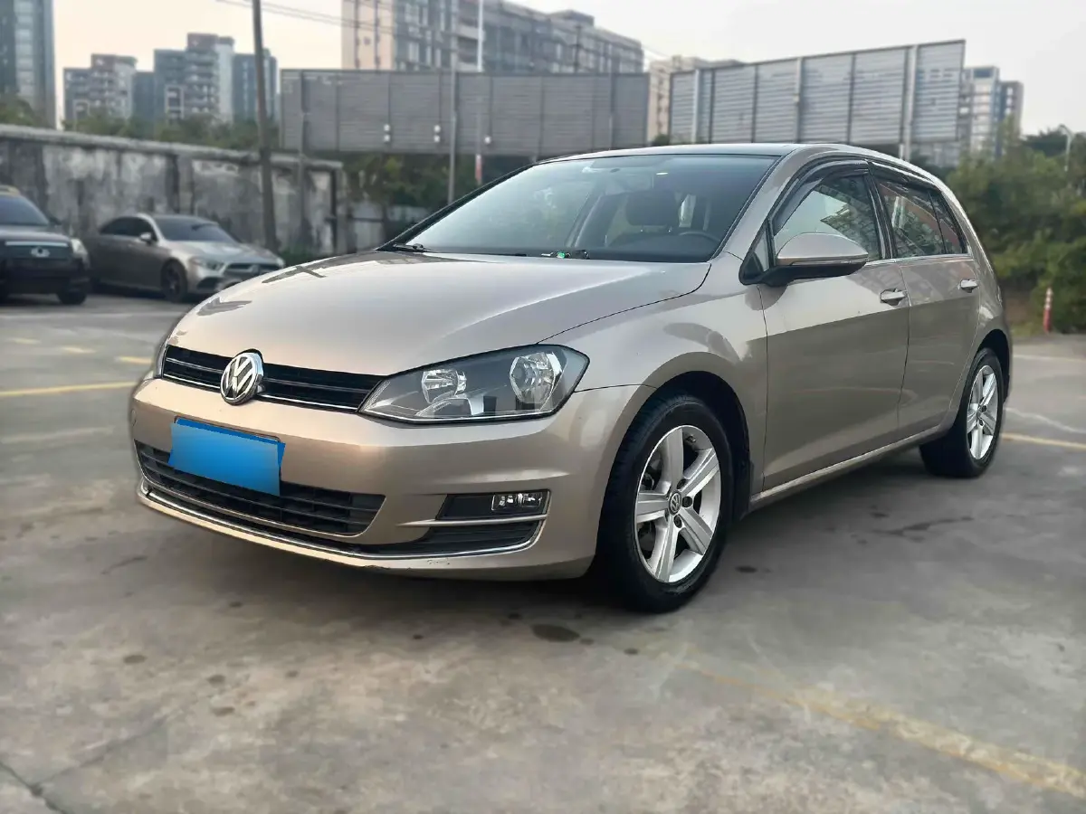 2015 Volkswagen Golf 1.4T 131HP L4 5MT