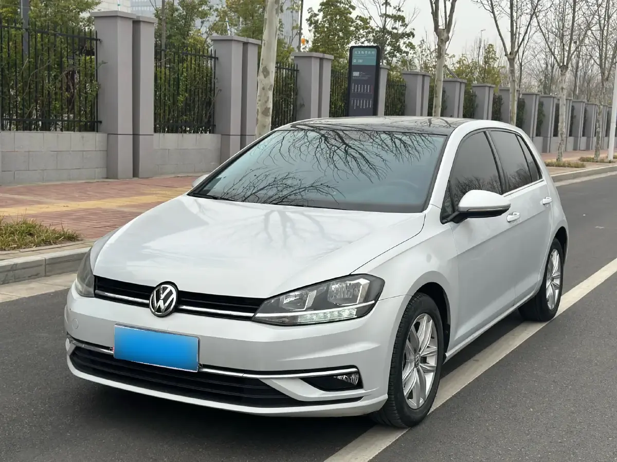2018 Volkswagen Golf 1.4T 150HP L4 7DCT