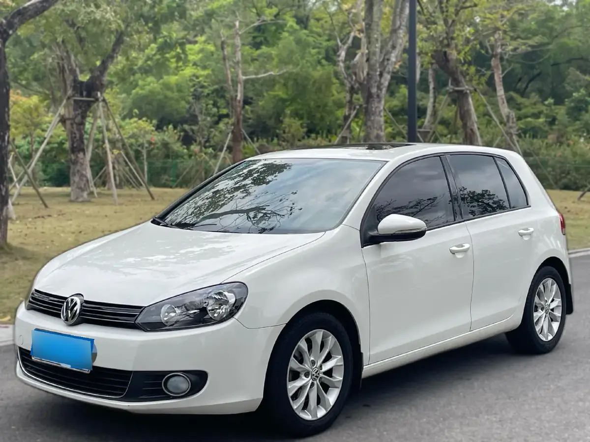 2012 Volkswagen Golf 1.4T 131HP L4 5MT