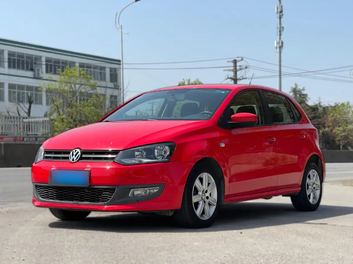 2013 Volkswagen Polo 1.4L 86HP L4 5MT