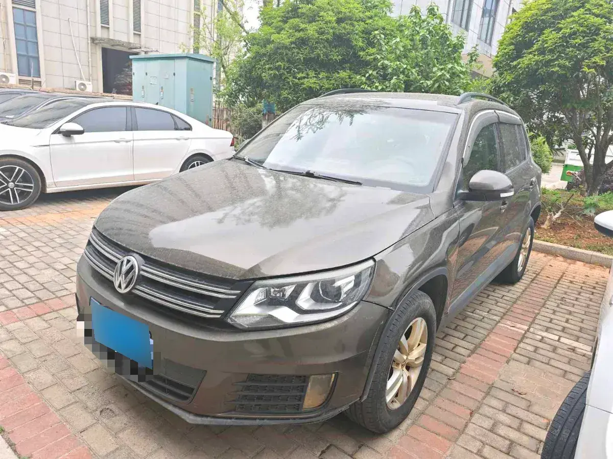2015 Volkswagen Tiguan 1.8T 160HP L4 6MT