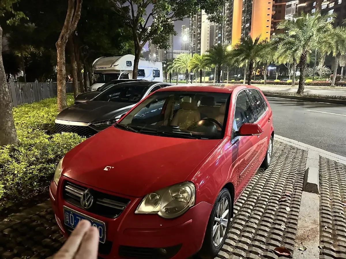 2009 Volkswagen Polo 1.6L 105HP L4 5MT