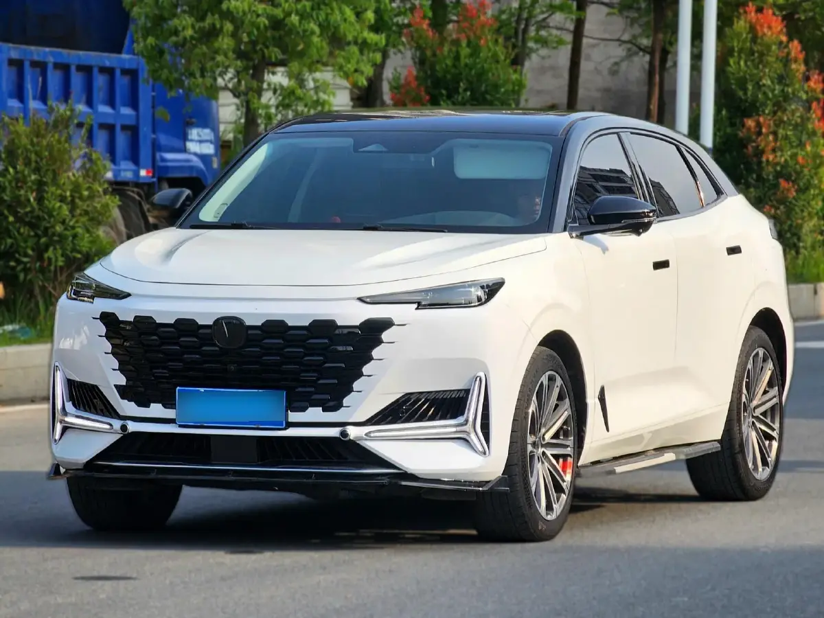 2021 ChangAn UNI-K 2.0T 233HP L4 8AT