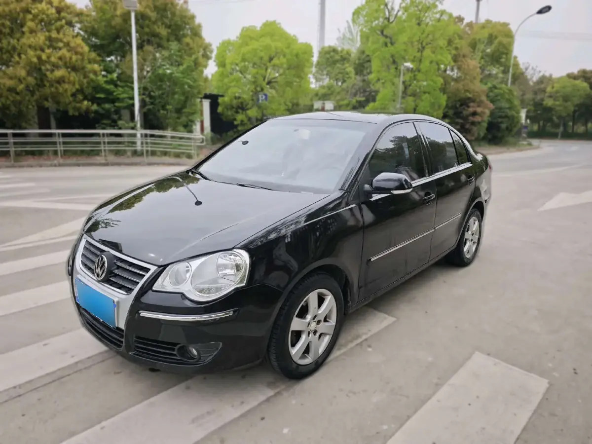 2009 Volkswagen Polo 1.6L 105HP L4 6AT