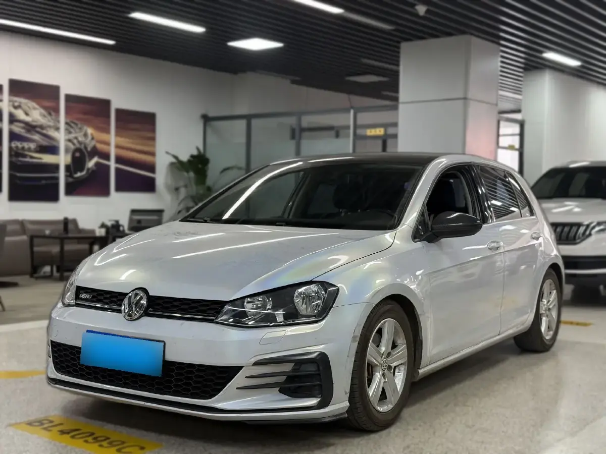 2015 Volkswagen Golf 1.4T 131HP L4 5MT