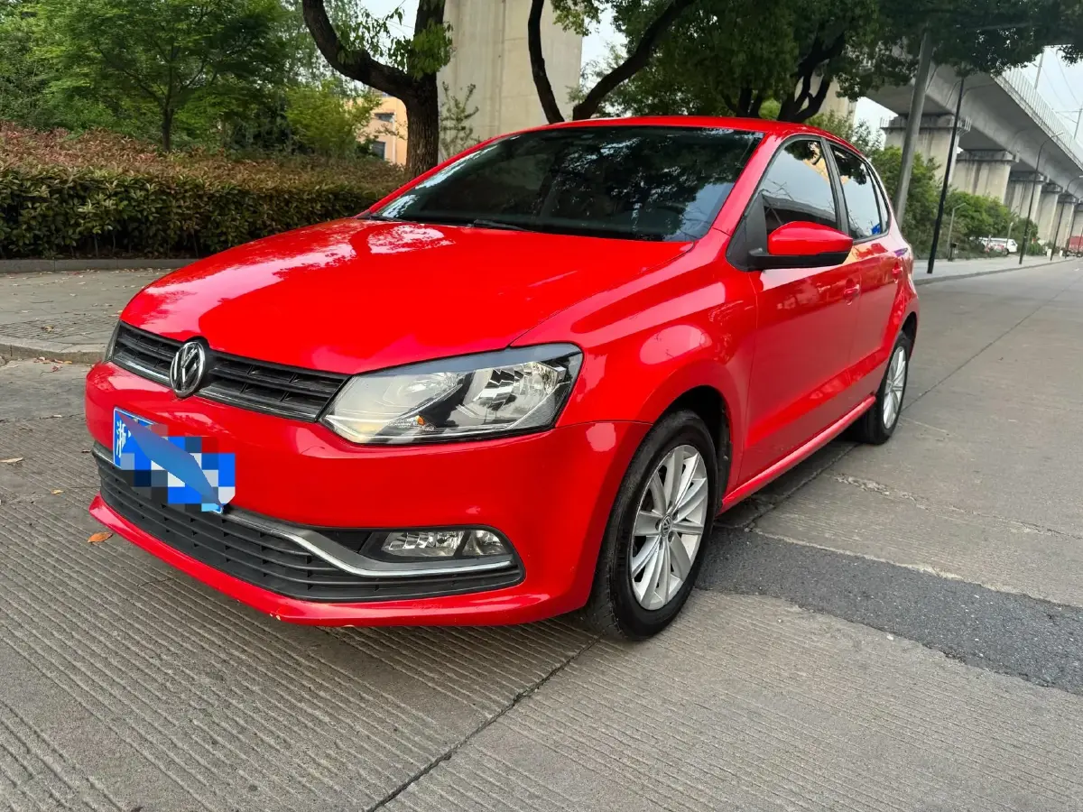 2014 Volkswagen Polo 1.6L 110HP L4 6AT