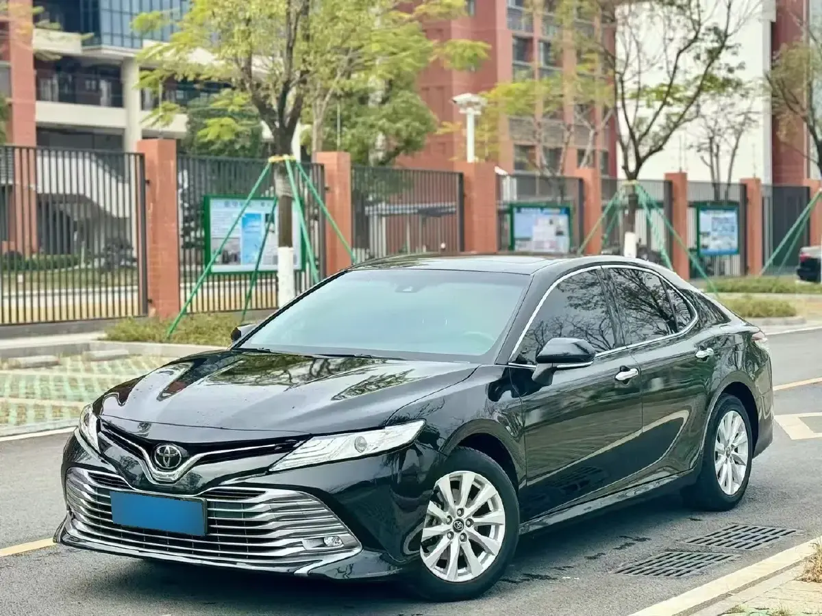 2021 Toyota Camry 2.0L 178HP L4 CVT