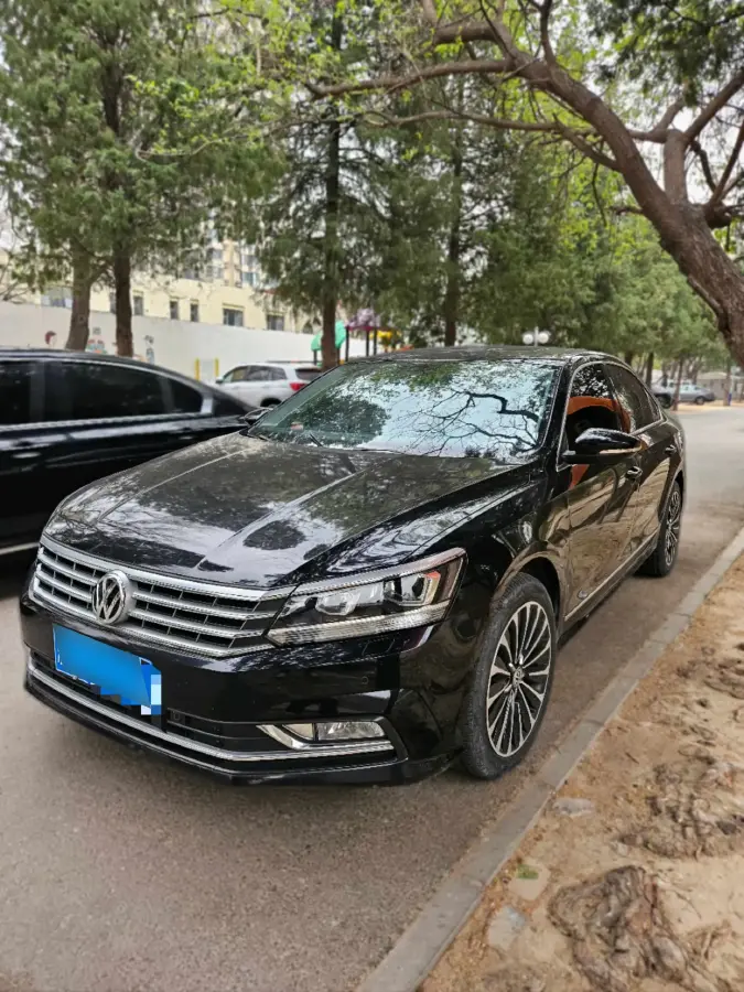 2017 Volkswagen Passat 1.8T 180HP L4 7DCT