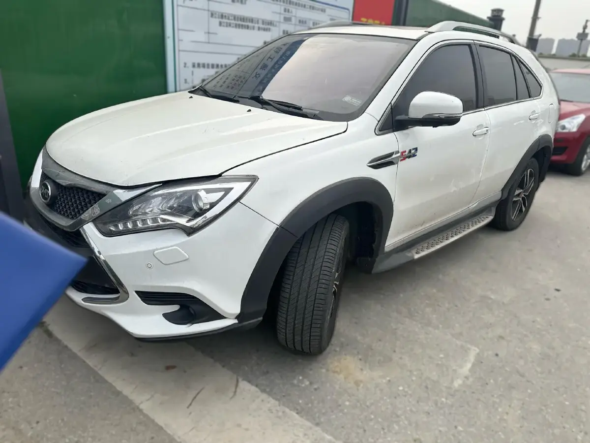 2015 BYD Tang 2.0T 205HP L4 6DCT PHEV