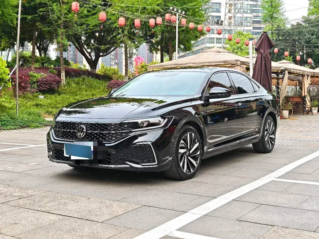 2022 Volkswagen Passat 2.0T 186HP L4 7DCT