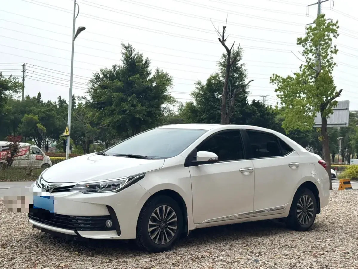 2018 Toyota Corolla 1.2T 116HP L4 CVT