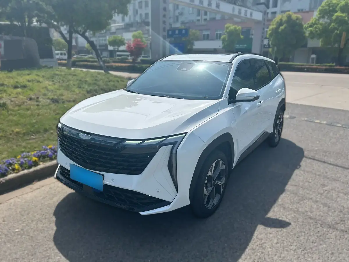 2023 Geely StarRay 1.5T 181HP L4 7DCT