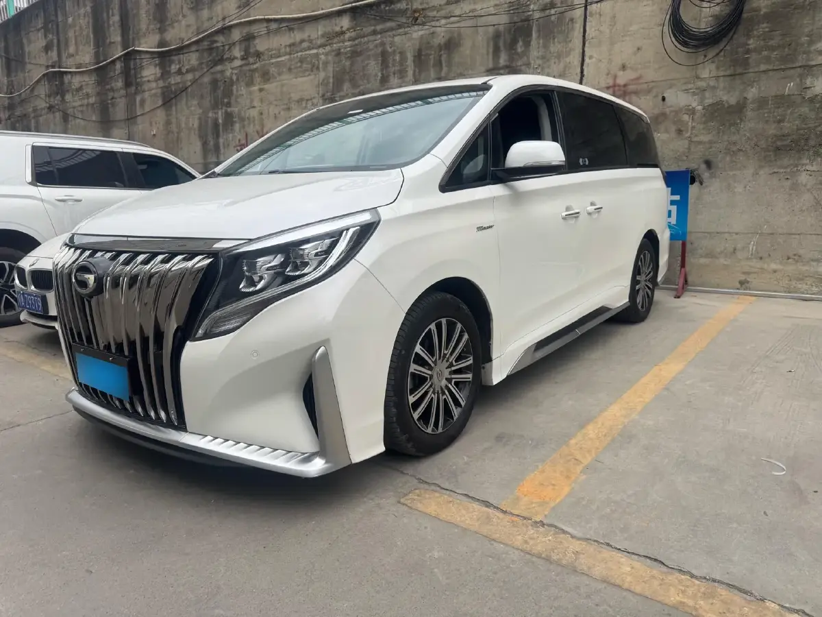 2021 GAC Trumpchi M8 2.0T 252HP L4 8AT