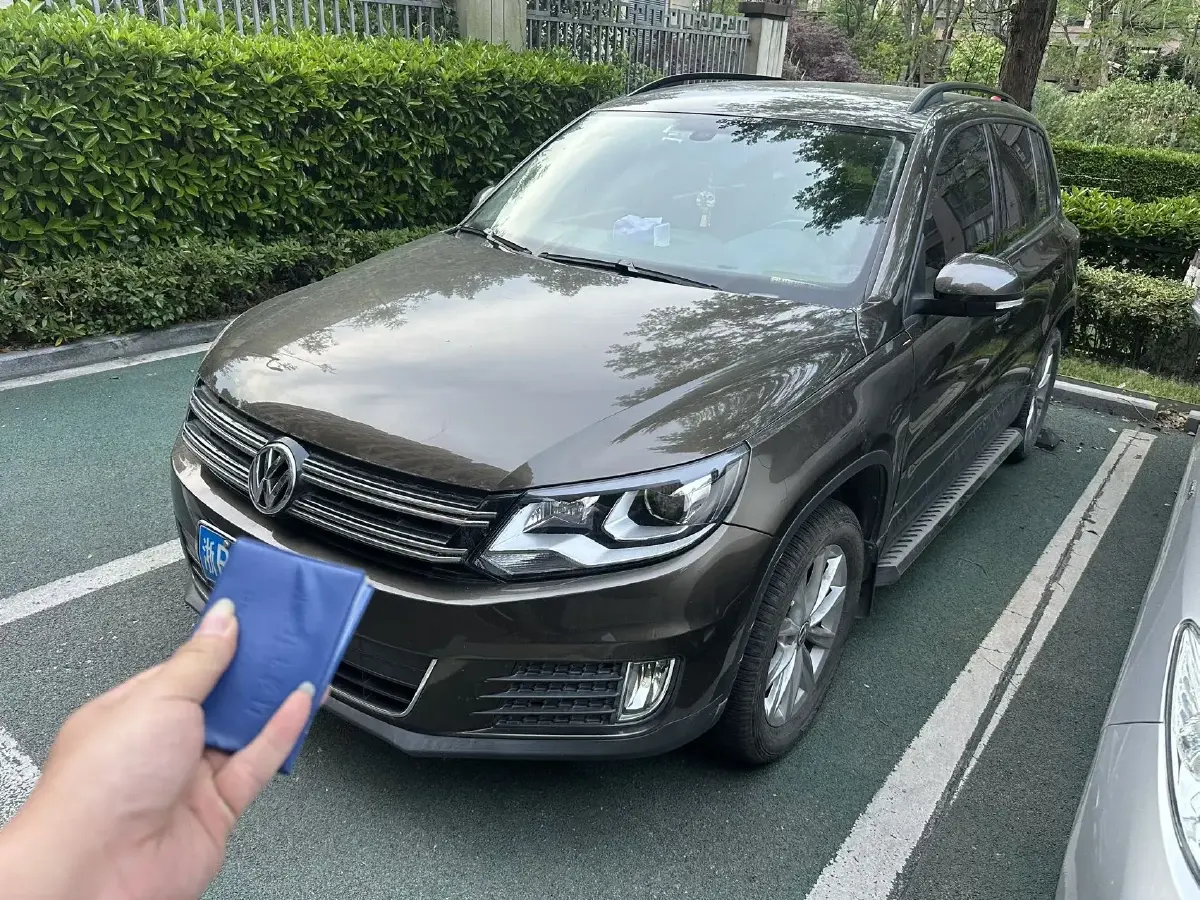 2015 Volkswagen Tiguan 1.8T 160HP L4 6AT