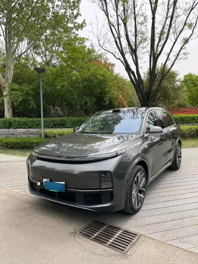 2023 Li L8 Range Extended 154HP REEV 40.9KWH