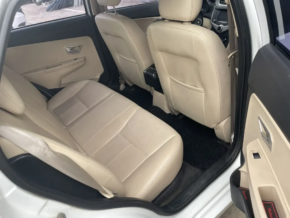 2015 Chery Fulwin 2 1.5L 109HP L4 5MT,autocango,china used car exporter,china ev exporter,chinese used car exporter,chinese used ev exporter