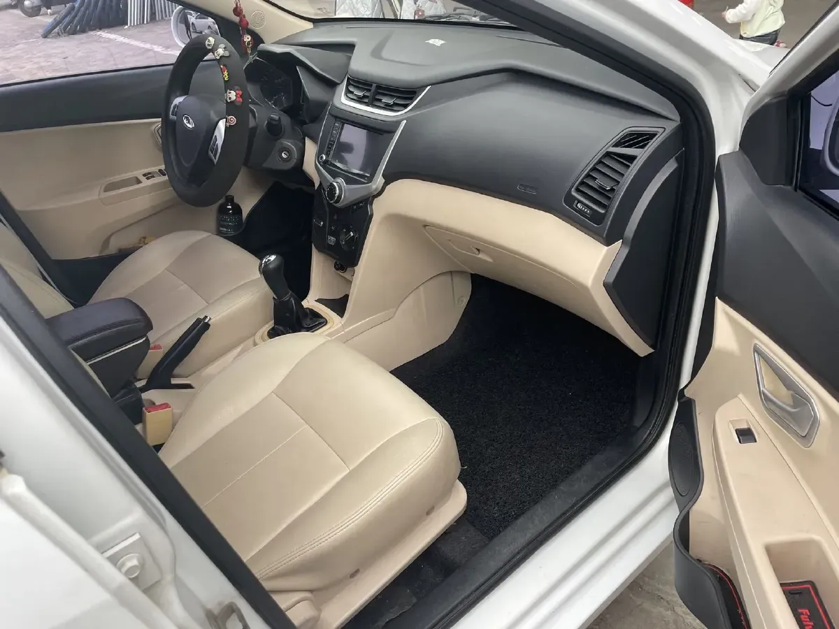 2015 Chery Fulwin 2 1.5L 109HP L4 5MT,autocango,china used car exporter,china ev exporter,chinese used car exporter,chinese used ev exporter