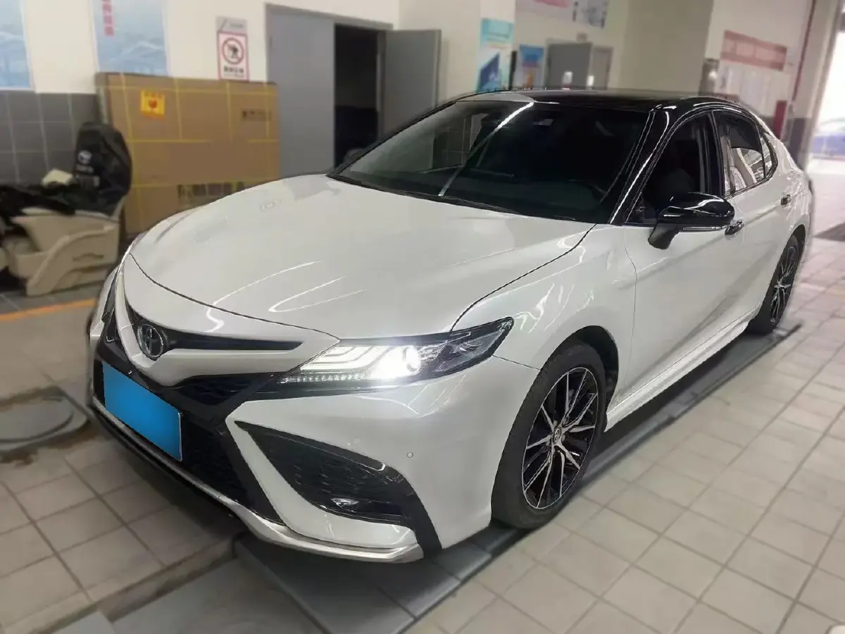 2023 Toyota Camry 2.0L 177HP L4 CVT