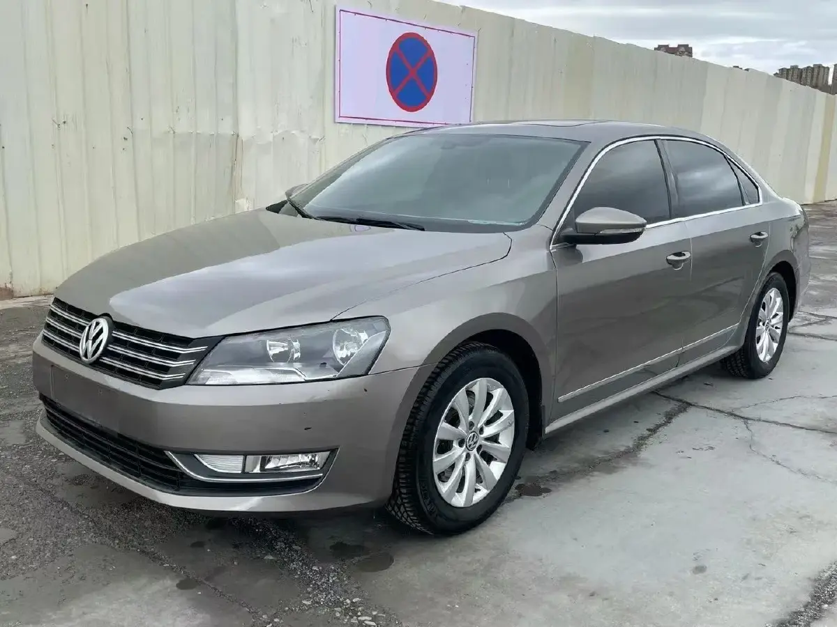 2013 Volkswagen Passat 1.8T 160HP L4 7DCT