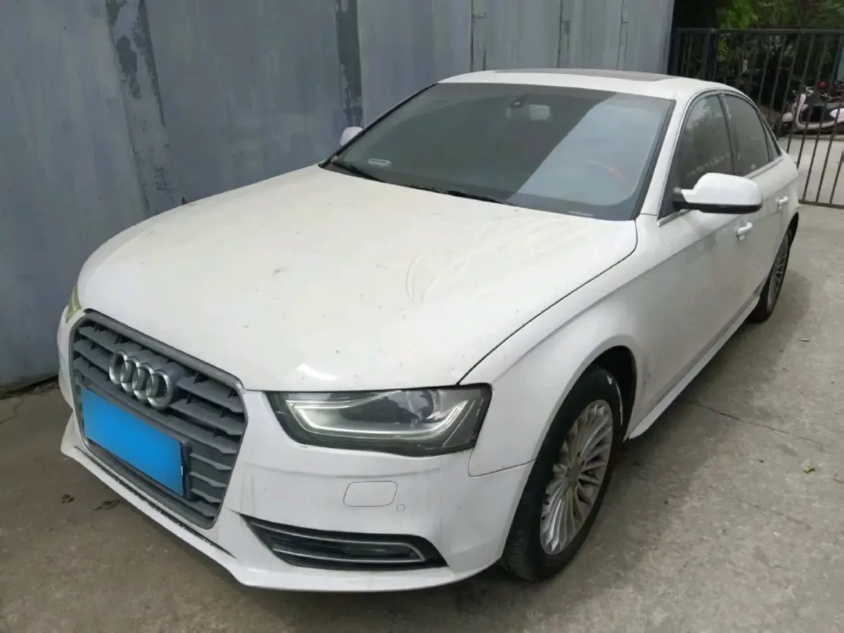 2010 Audi Q5 2.0T 211HP L4 7DCT