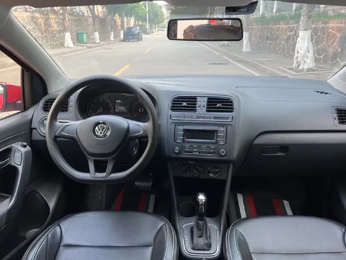 2016 Volkswagen Polo 1.4L 90HP L4 6AT,autocango,china used car exporter,china ev exporter,chinese used car exporter,chinese used ev exporter