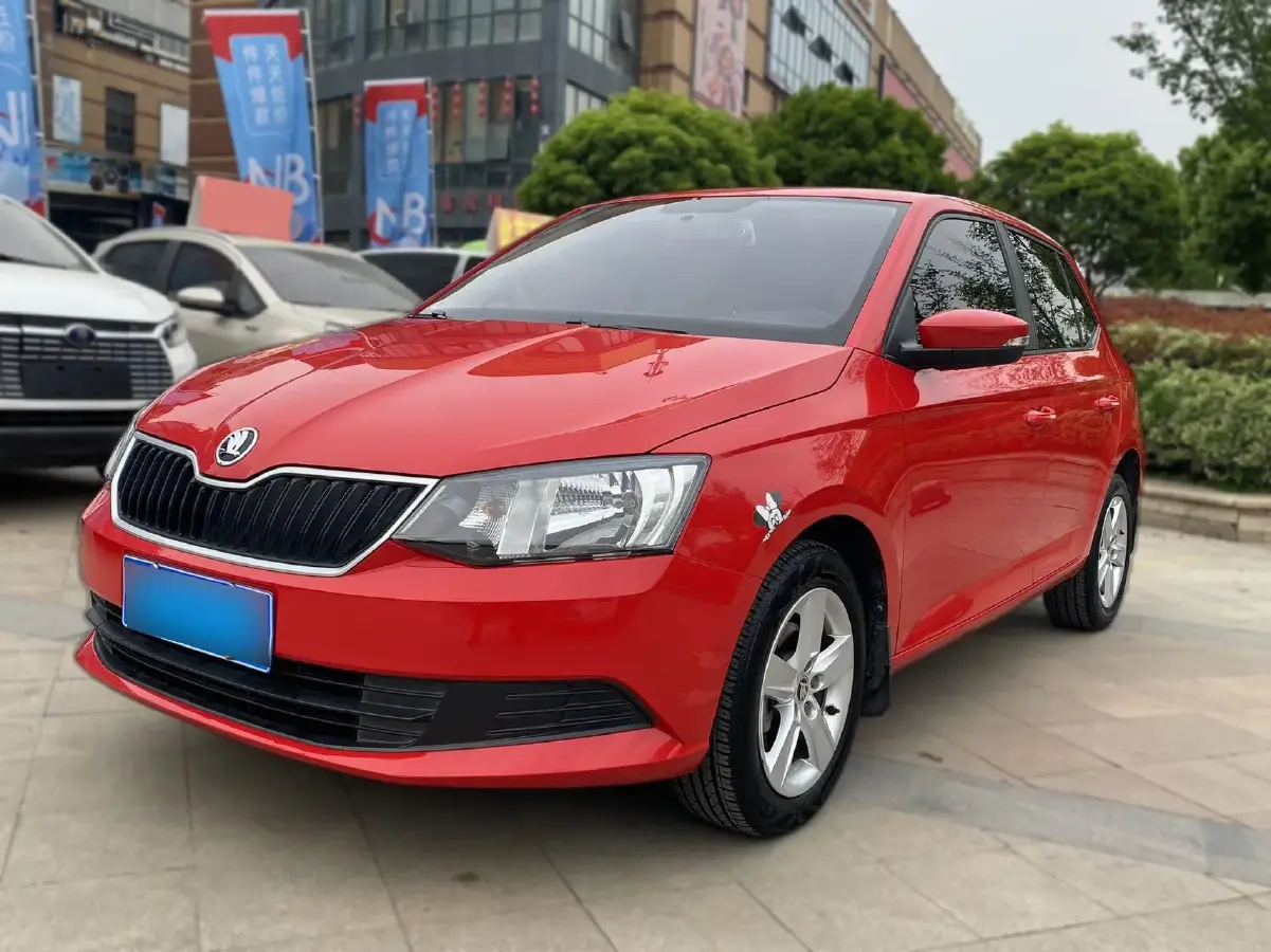 2017 Skoda Fabia 1.4L 90HP L4 6AT
