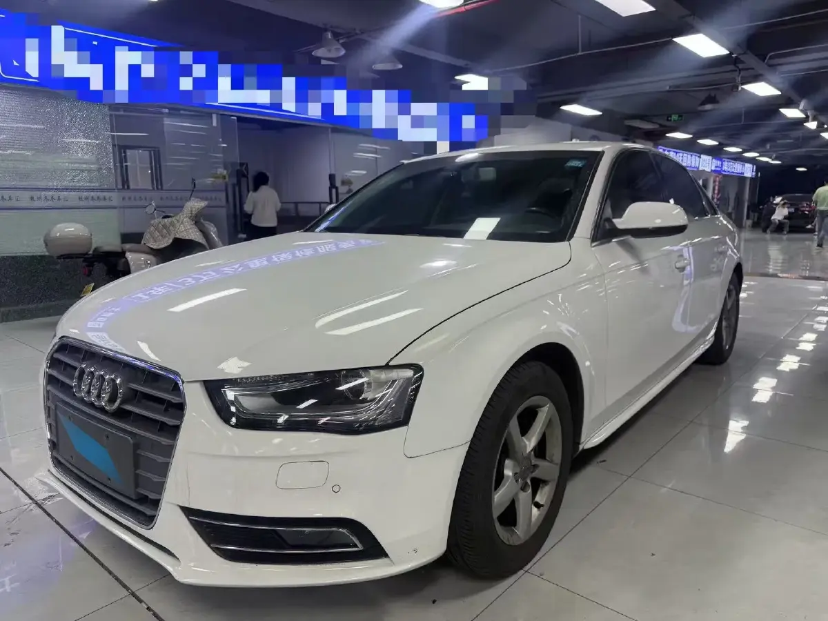 2015 Audi A4L 2.0T 180HP L4 CVT