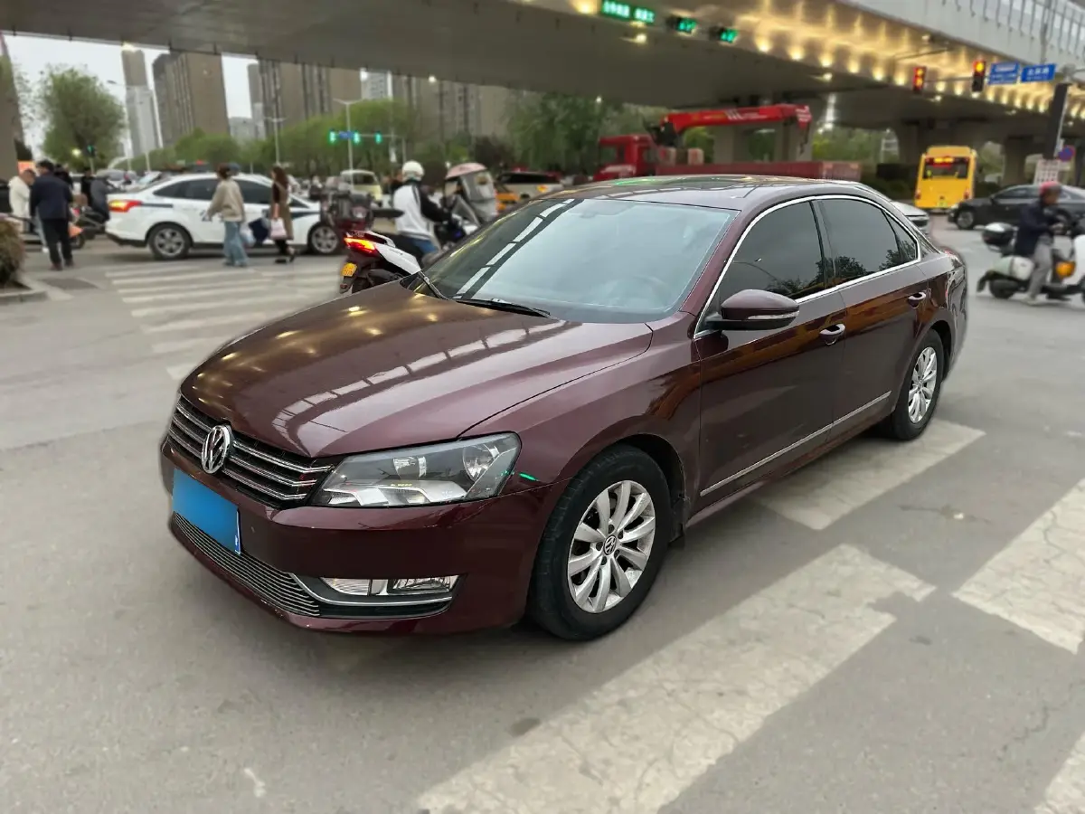 2013 Volkswagen Passat 1.8T 160HP L4 7DCT