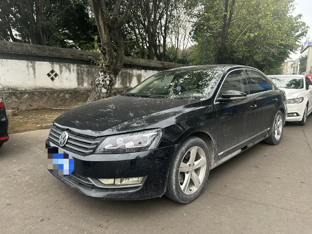 2011 Volkswagen Passat 1.8T 160HP L4 7DCT