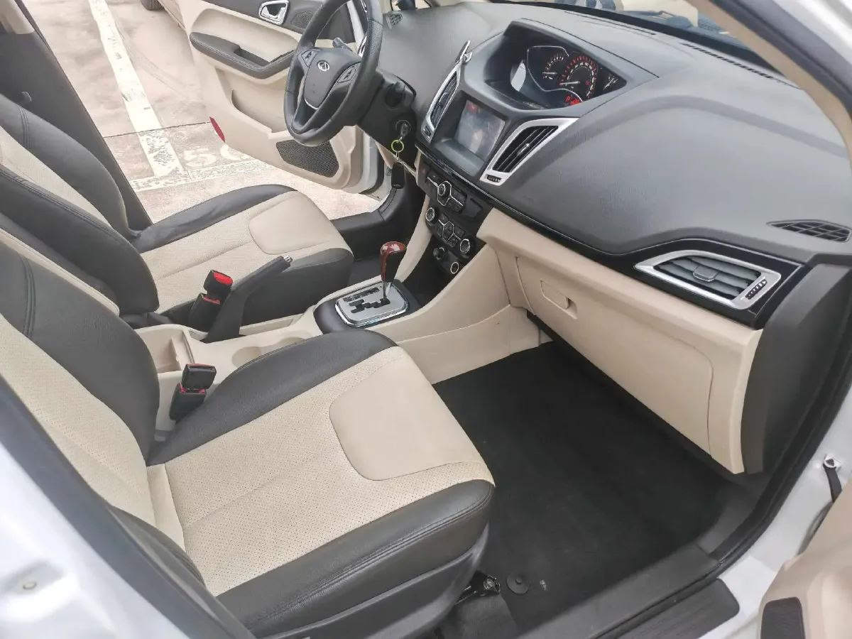 2015 Chery Arrizo M7 2.0L 139HP L4 CVT,autocango,china used car exporter,china ev exporter,chinese used car exporter,chinese used ev exporter