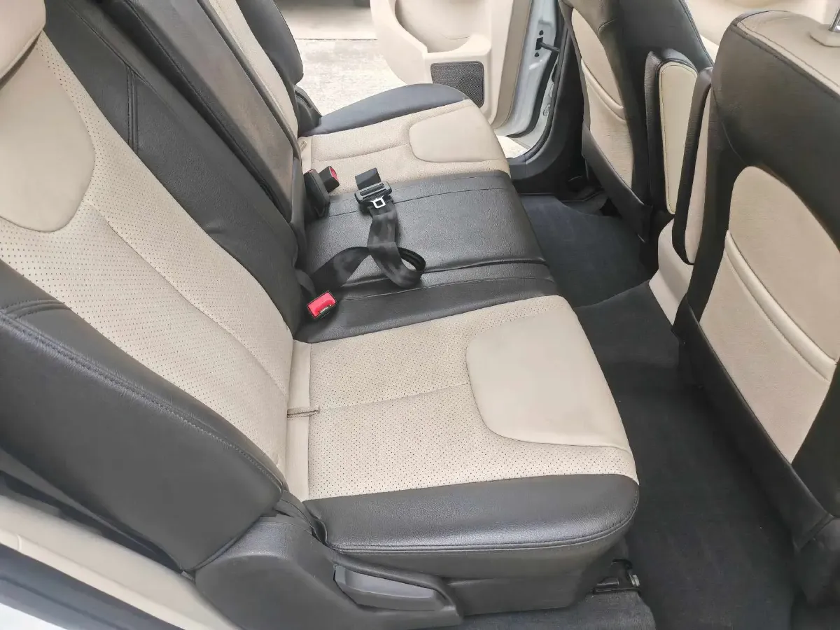 2015 Chery Arrizo M7 2.0L 139HP L4 CVT,autocango,china used car exporter,china ev exporter,chinese used car exporter,chinese used ev exporter