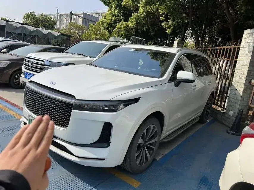 2020 Li ONE Range Extended 131HP REEV 40.5KWH