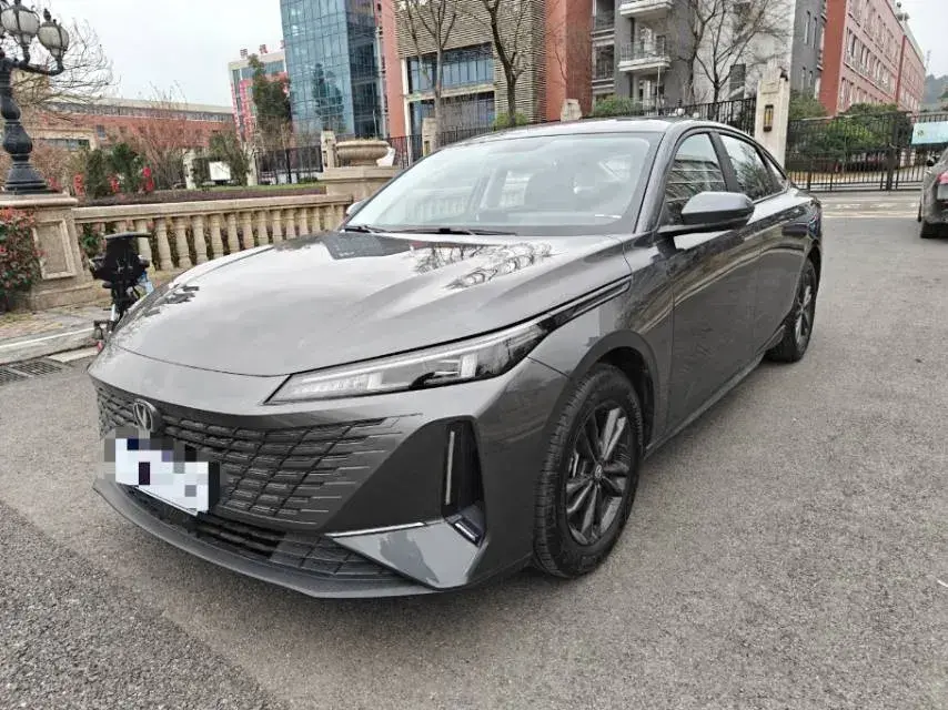 2023 ChangAn Lamore 1.5T 170HP L4 7DCT