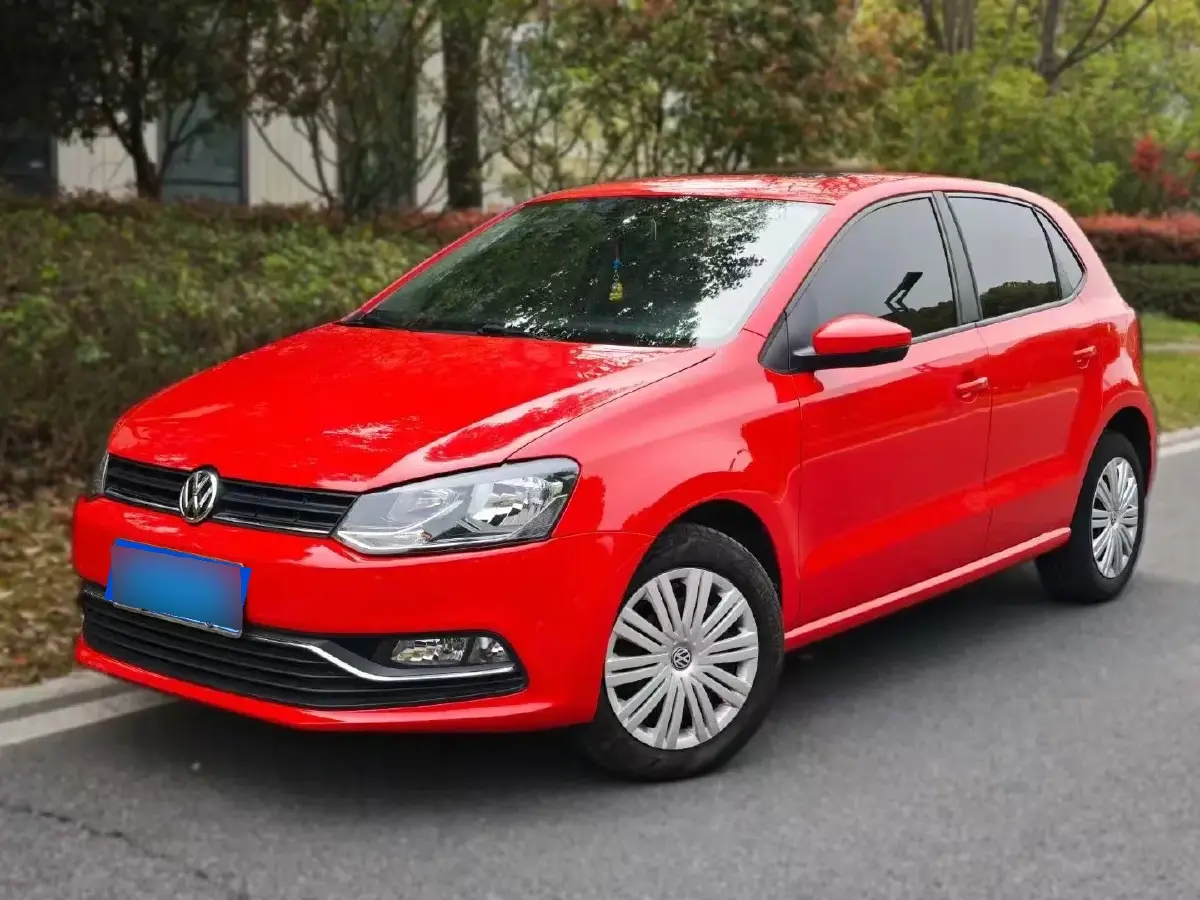 2016 Volkswagen Polo 1.6L 110HP L4 5MT