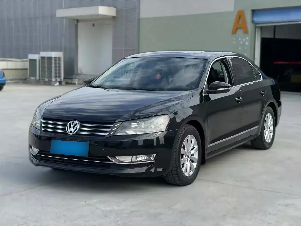 2013 Volkswagen Passat 1.8T 160HP L4 7DCT