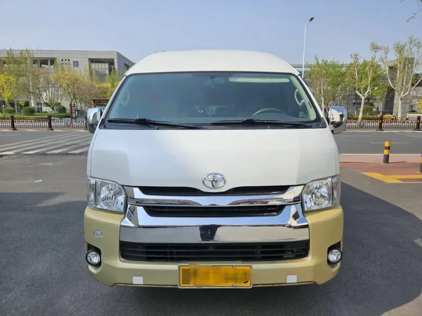 2011 Toyota Hiace 2.7L 154HP L4 5MT,autocango,china used car exporter,china ev exporter,chinese used car exporter,chinese used ev exporter