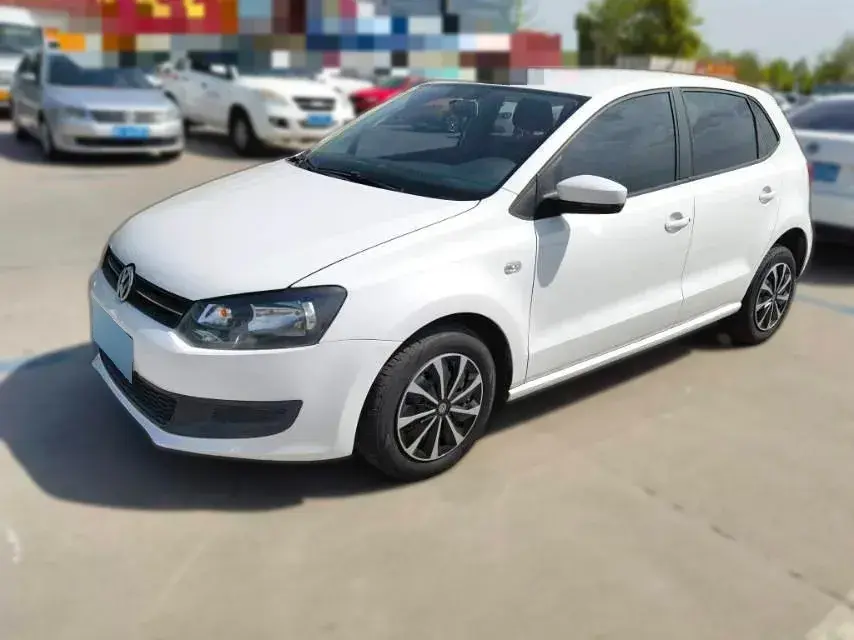 2011 Volkswagen Polo 1.4L 86HP L4 5MT