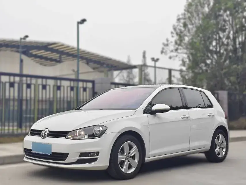 2015 Volkswagen Golf 1.4T 131HP L4 5MT