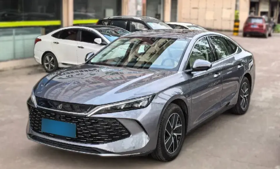 2024 BYD QinL 1.5L 101HP L4 E-CVT PHEV 15.87KWH