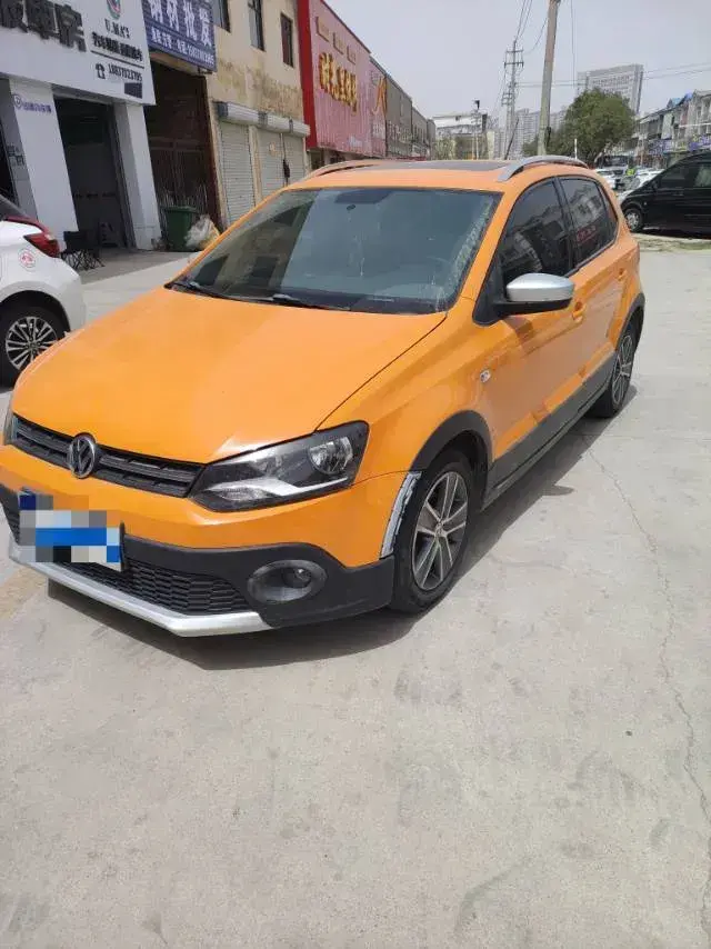 2012 Volkswagen Polo 1.6L 105HP L4 5MT