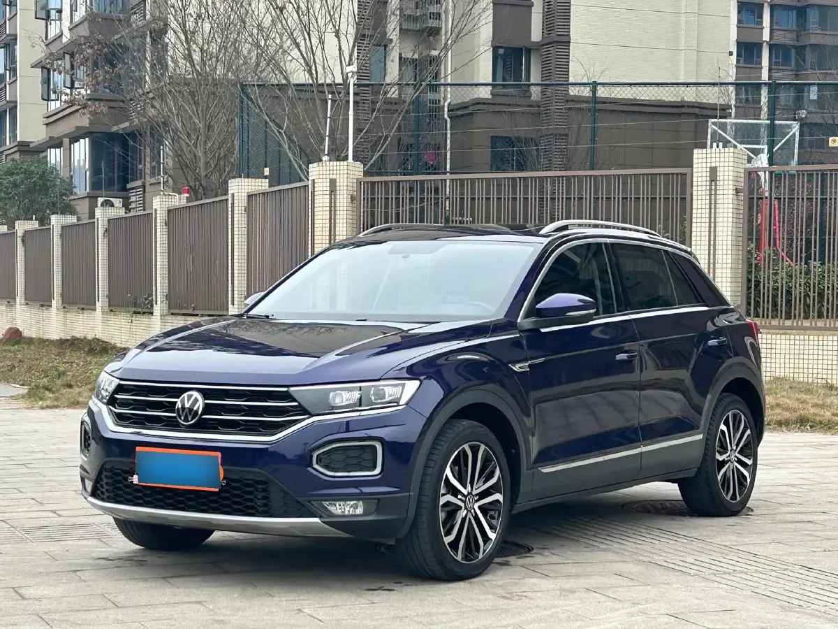 2020 Volkswagen T-Roc 1.4T 150HP L4 7DCT
