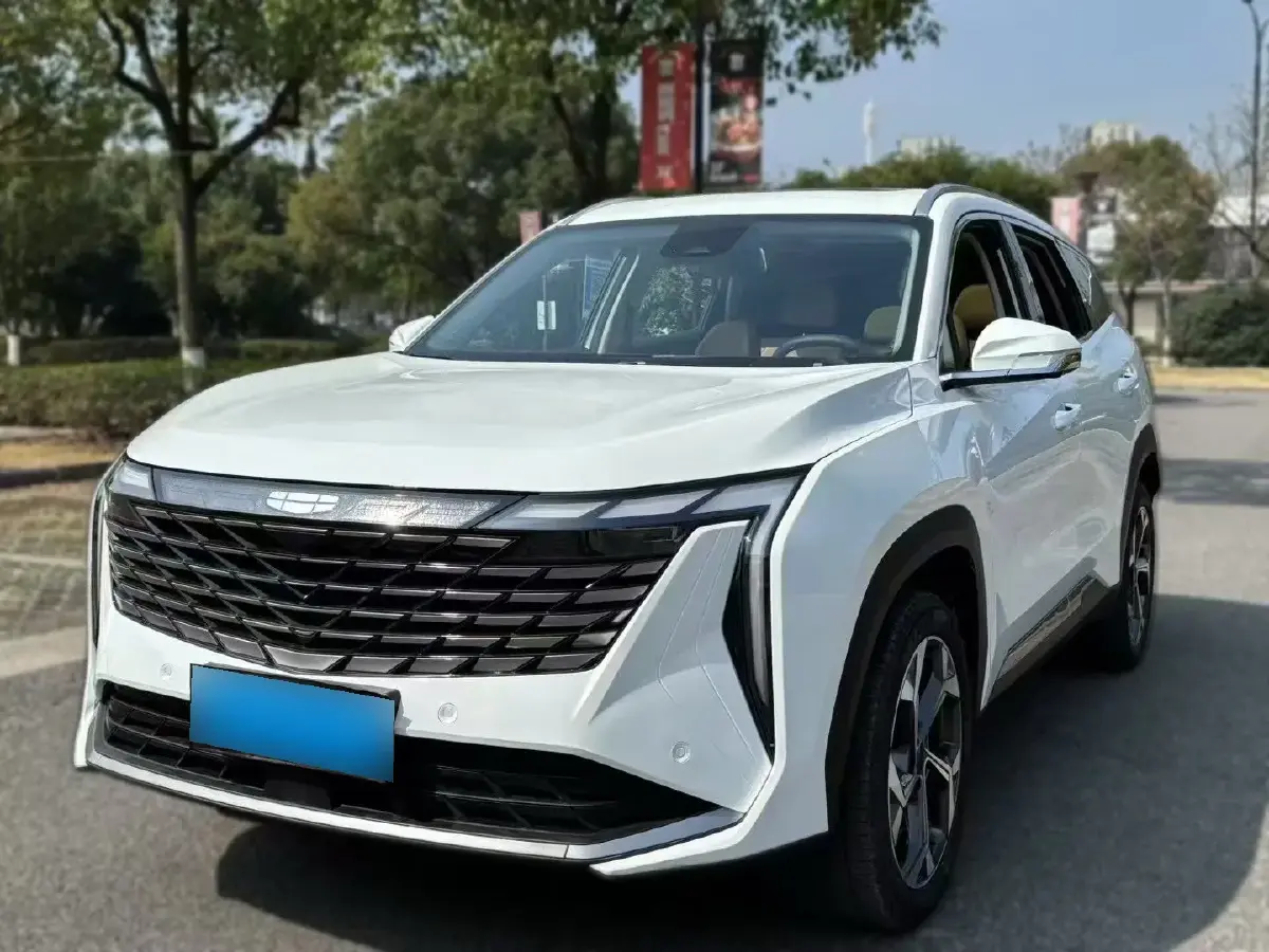 2023 Geely StarRay 1.5T 181HP L4 7DCT