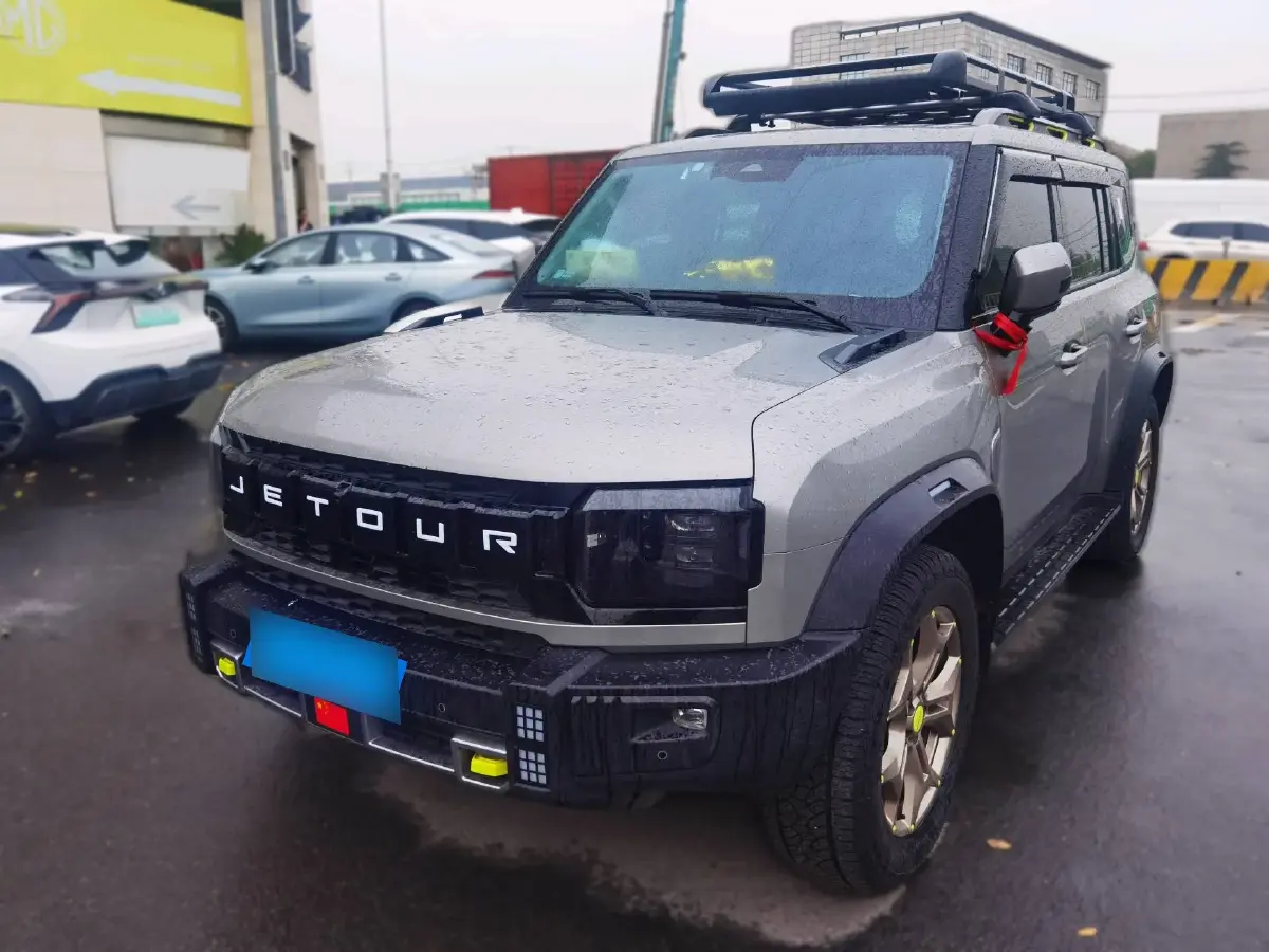2023 Jetour Traveller 2.0T 254HP L4 8AT