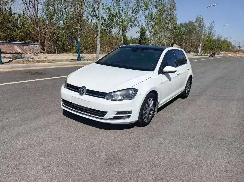 2015 Volkswagen Golf 1.4T 131HP L4 7DCT
